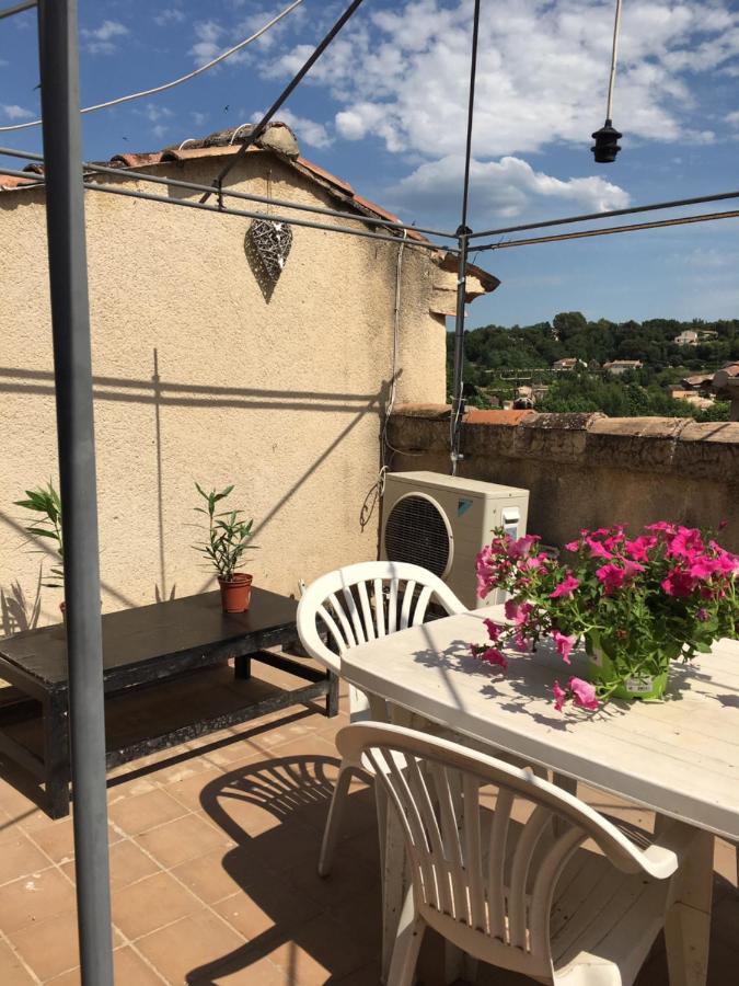 The Old Barn Villa La Tour-dʼAigues Exterior foto